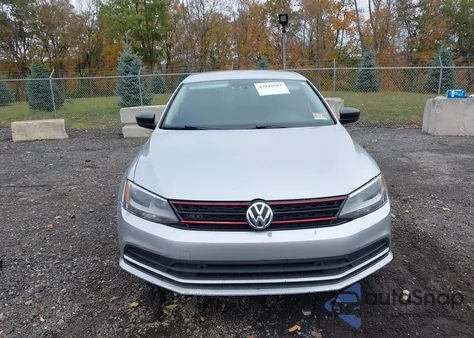 2015 Volkswagen Jetta 1.8T Se z USA, uszkodzony, nr VIN 3VWD17AJ4FM282855